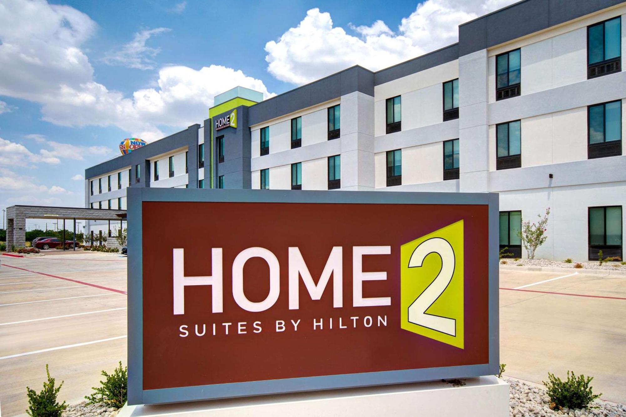Home2 Suites By Hilton Burleson Exteriör bild